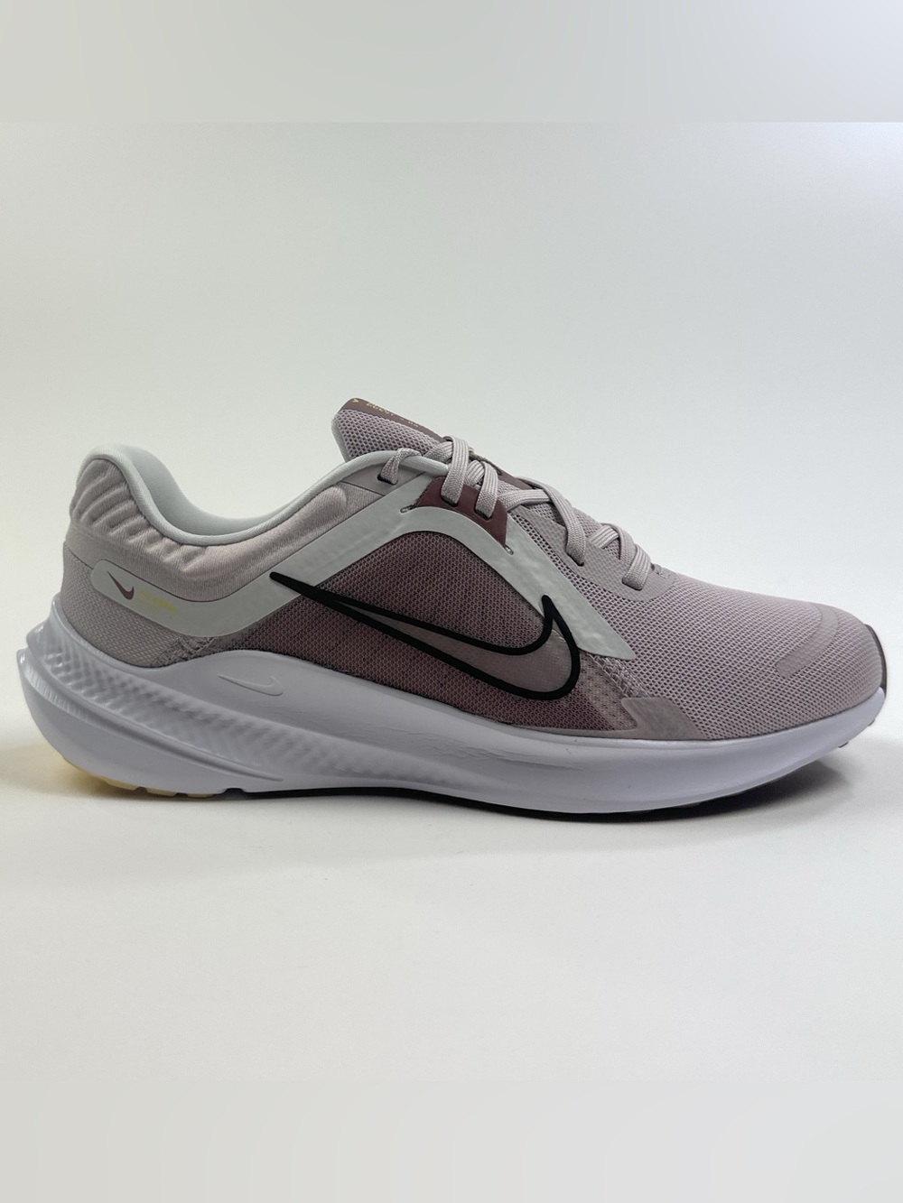 Nike Quest 5 Womens Size 7 Purple Shoes Sneakers Running Athletic DD9291-010